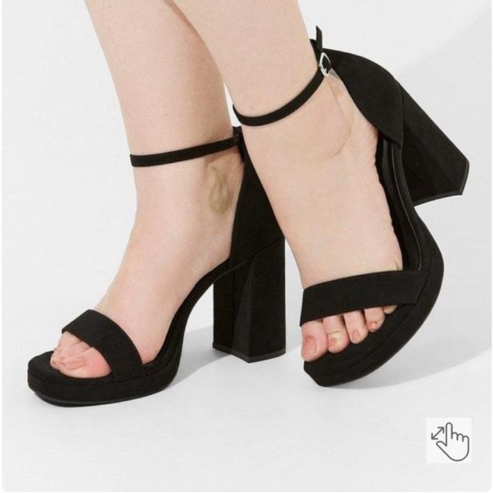 Torrid Platform Heel Sandals 6.5 WW (Black)